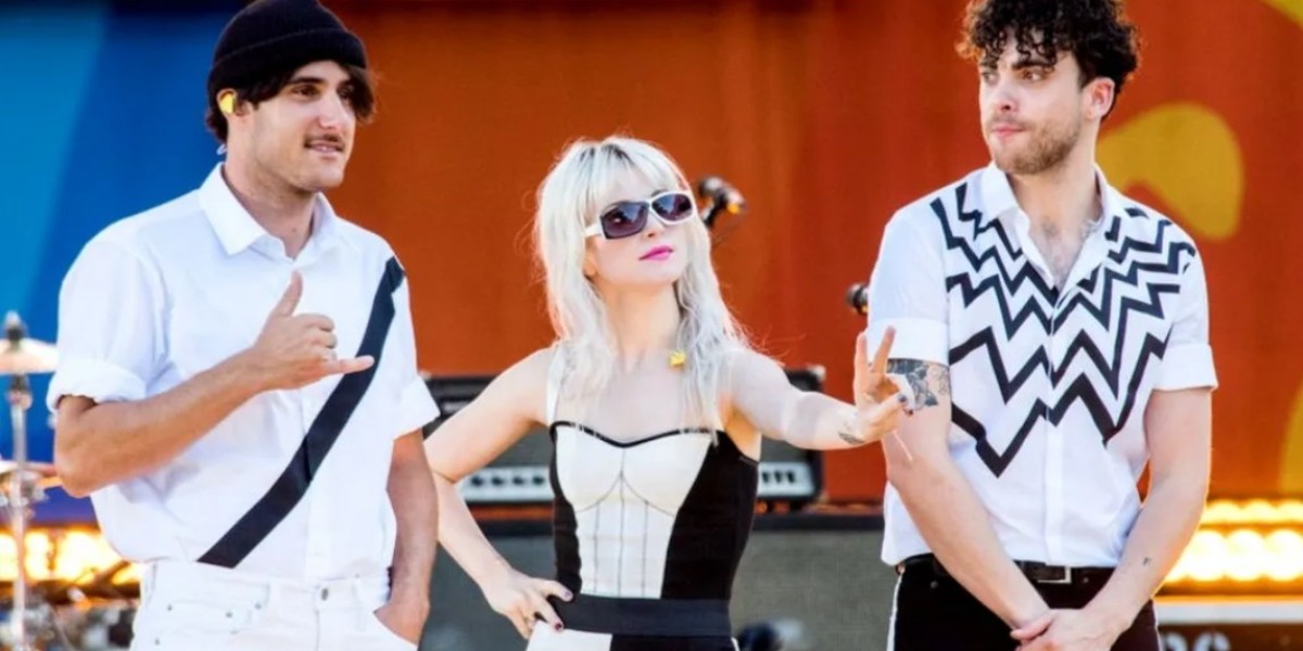 Paramore: Rock band drop out of headline slot at LA festival