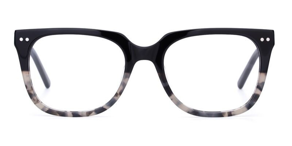 The Oversized Eyeglasses Are The Perfect Accessory For Wider Forehead And Chin Wearers