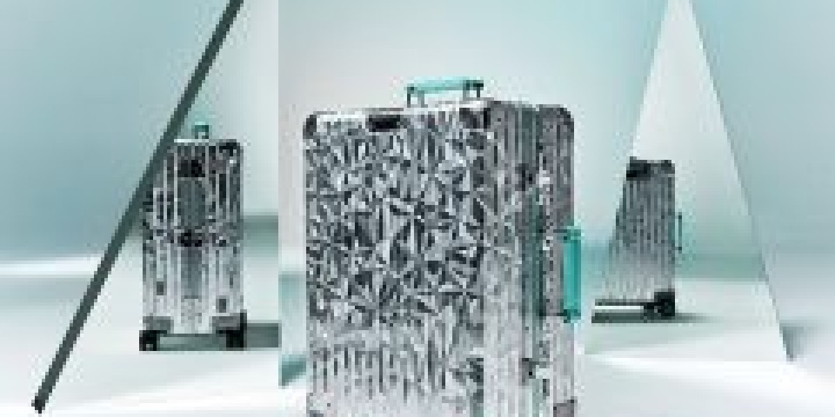 RIMOWA：奢華旅行的完美伴侶